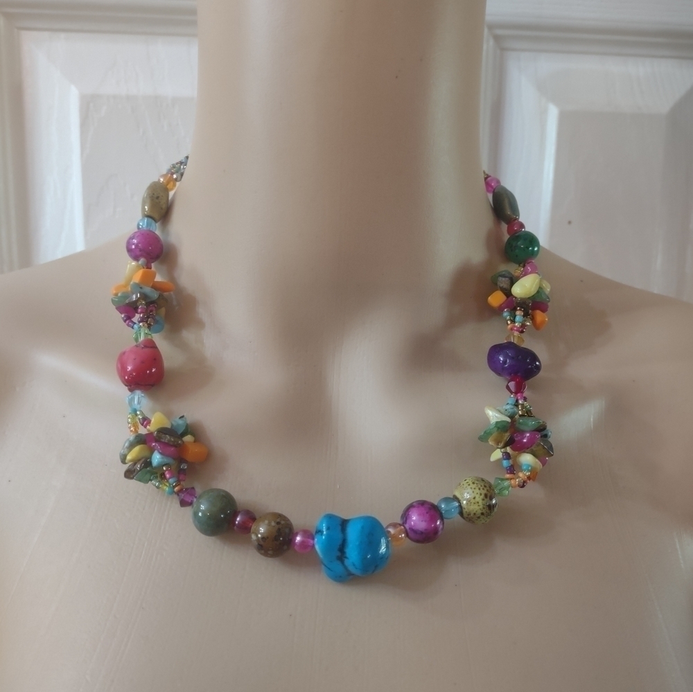 New Multi colored stones necklace and earrings set Esmor